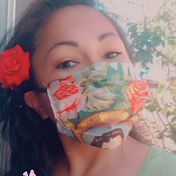 Face mask - Picture 6 of 7